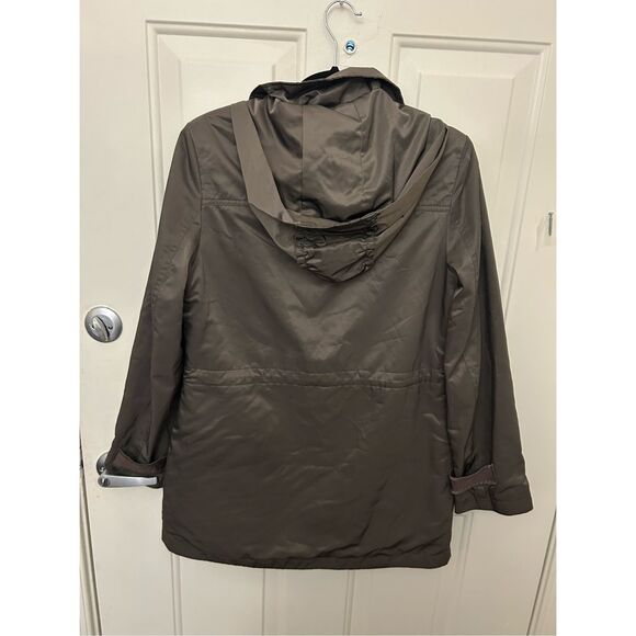 Tahari Quilted Ruffle Zip Coat, Hooded Jacket, Sz Medium - Picture 10 of 14